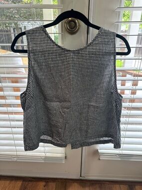 Quince gingham linen top. Size L